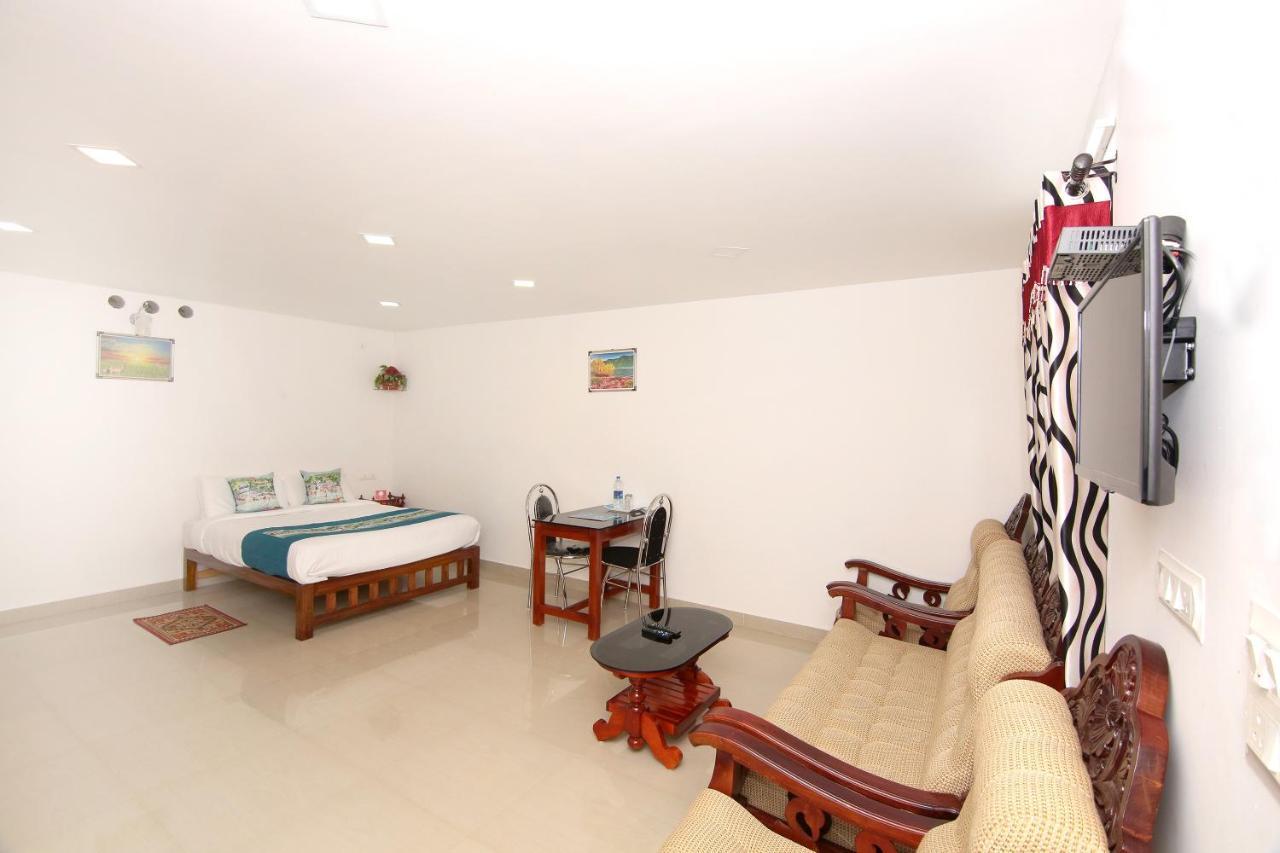 Oyo Flagship Hotel Munnar Kairali Екстер'єр фото